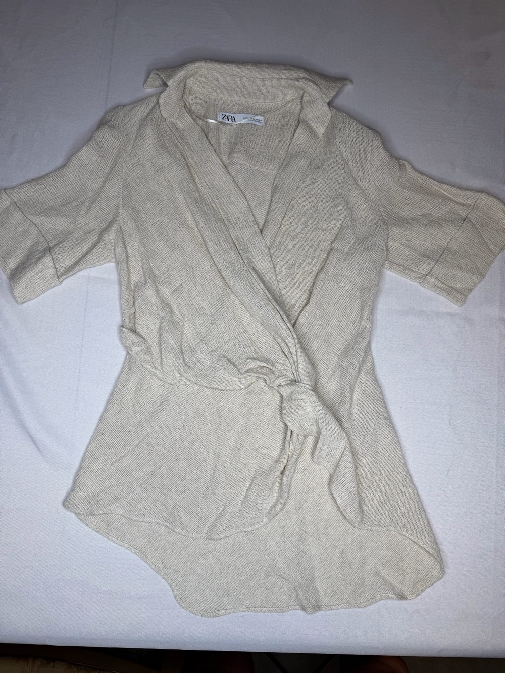 ZARA Cream Knit Asymmetrical Wrap Short-Sleeve Blouse W/Front Knot. Size XS.